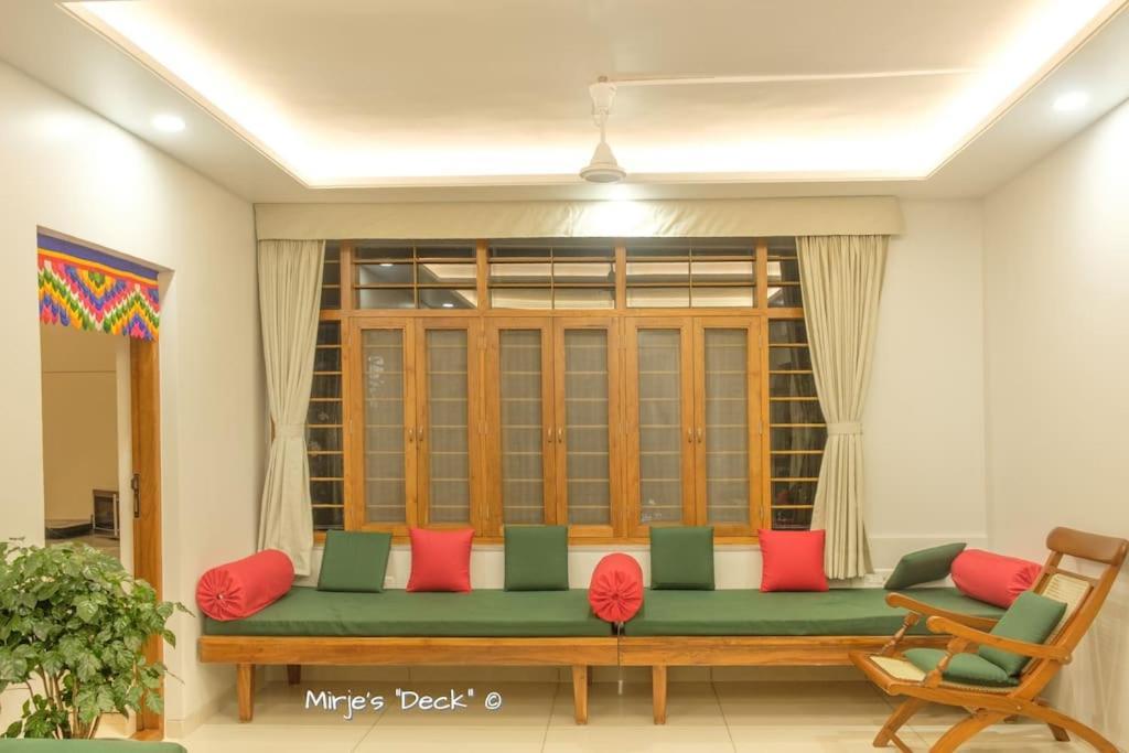 Mirje'S Deck - Homestay - Family Rooms Colhapur Exterior foto